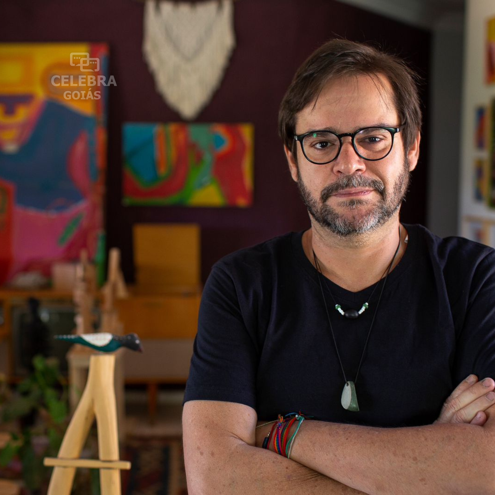 Artista plástico Rodrigo Flávio realiza a exposição “Impulsos ao Insólito”
